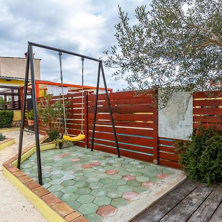Вилла House 1119 Muntic Экстерьер фото