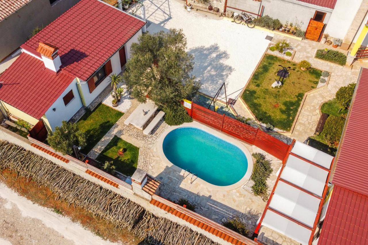 Вилла House 1119 Muntic Экстерьер фото