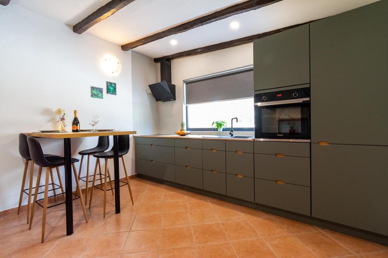 Вилла House 1119 Muntic Экстерьер фото